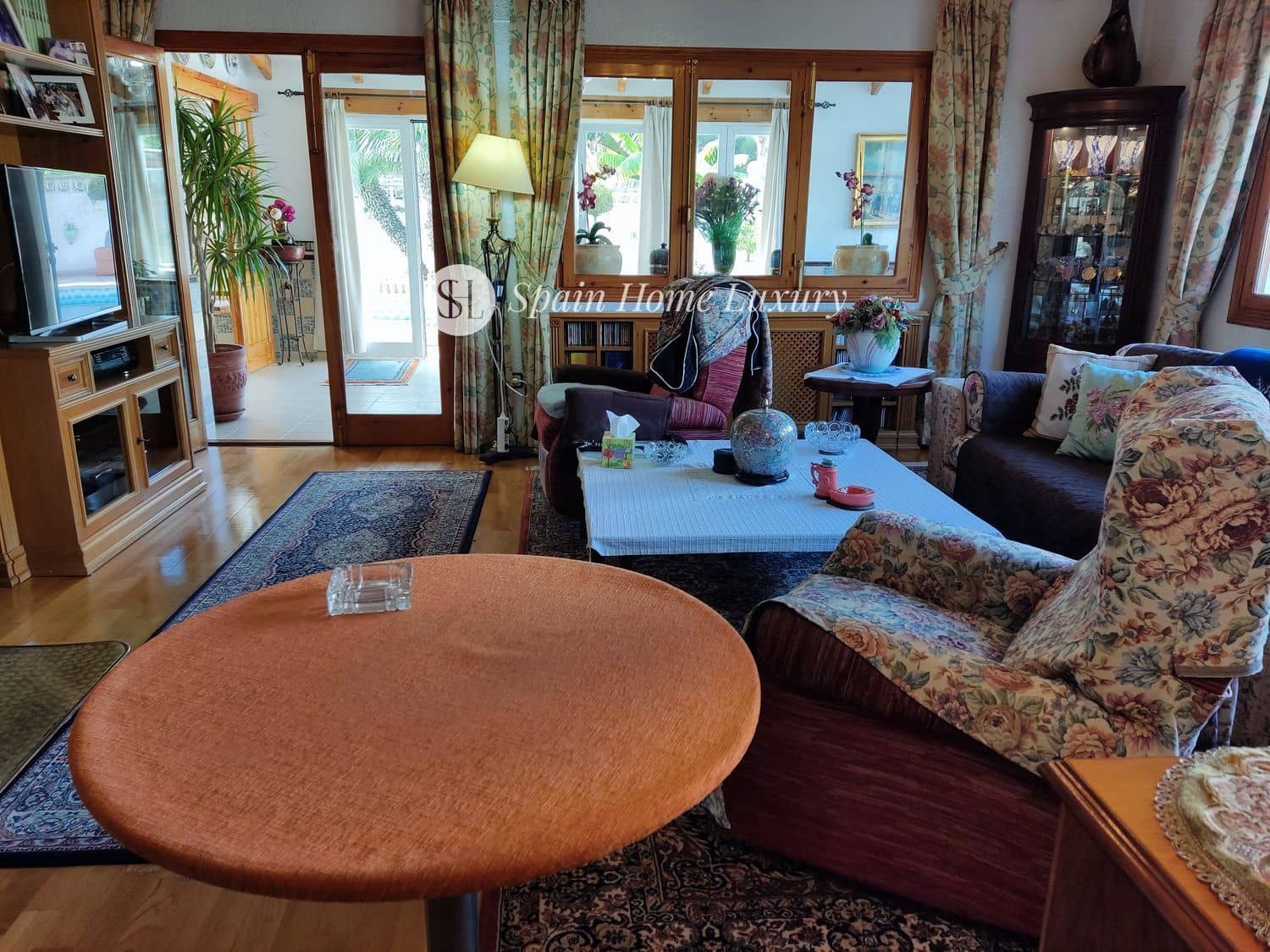 6 soveværelse Villa til salg i Benidorm med swimmingpool garage - € 720.000 (Ref: 9004122)