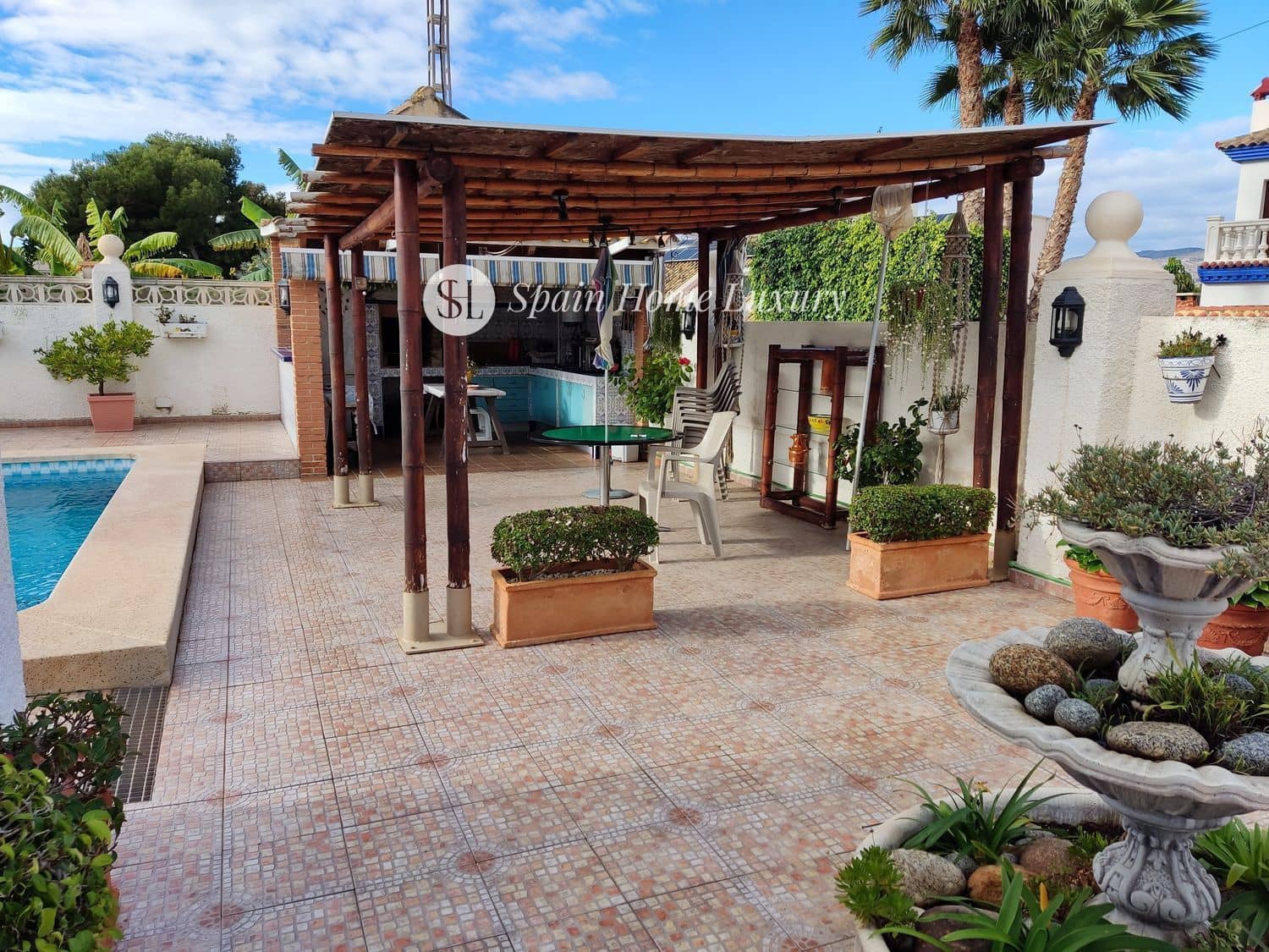 6 soveværelse Villa til salg i Benidorm med swimmingpool garage - € 720.000 (Ref: 9004122)