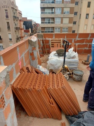 9 bedroom Restaurant/Bar for sale in Cabanyal-Canyamelar, Valencia city - € 1,800,000 (Ref: 9004123)