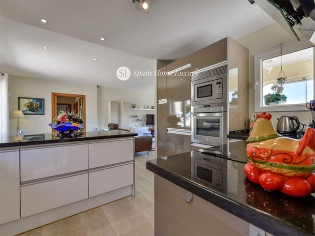 3 soverom Villa til salgs i Benimeit - Tabaira, Teulada-Moraira med svømmebasseng garasje - € 695 000 (Ref: 9004127)