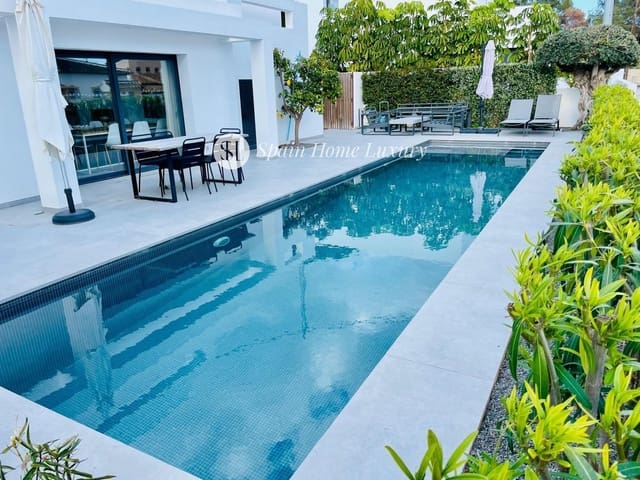 Chalet de 5 habitaciones en Benissa en venta con piscina garaje - 950.000 € (Ref: 9009407)