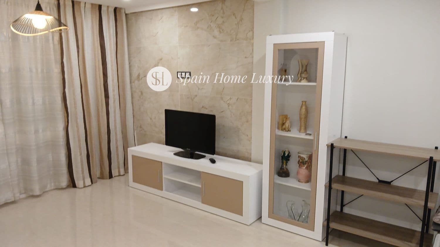 3 bedroom Flat for sale in Benidorm with pool - € 395,000 (Ref: 9028398)