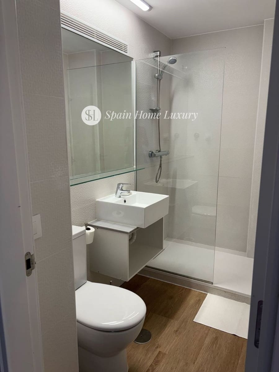 Flat for sale in Benidorm with pool - € 190,000 (Ref: 9035591)