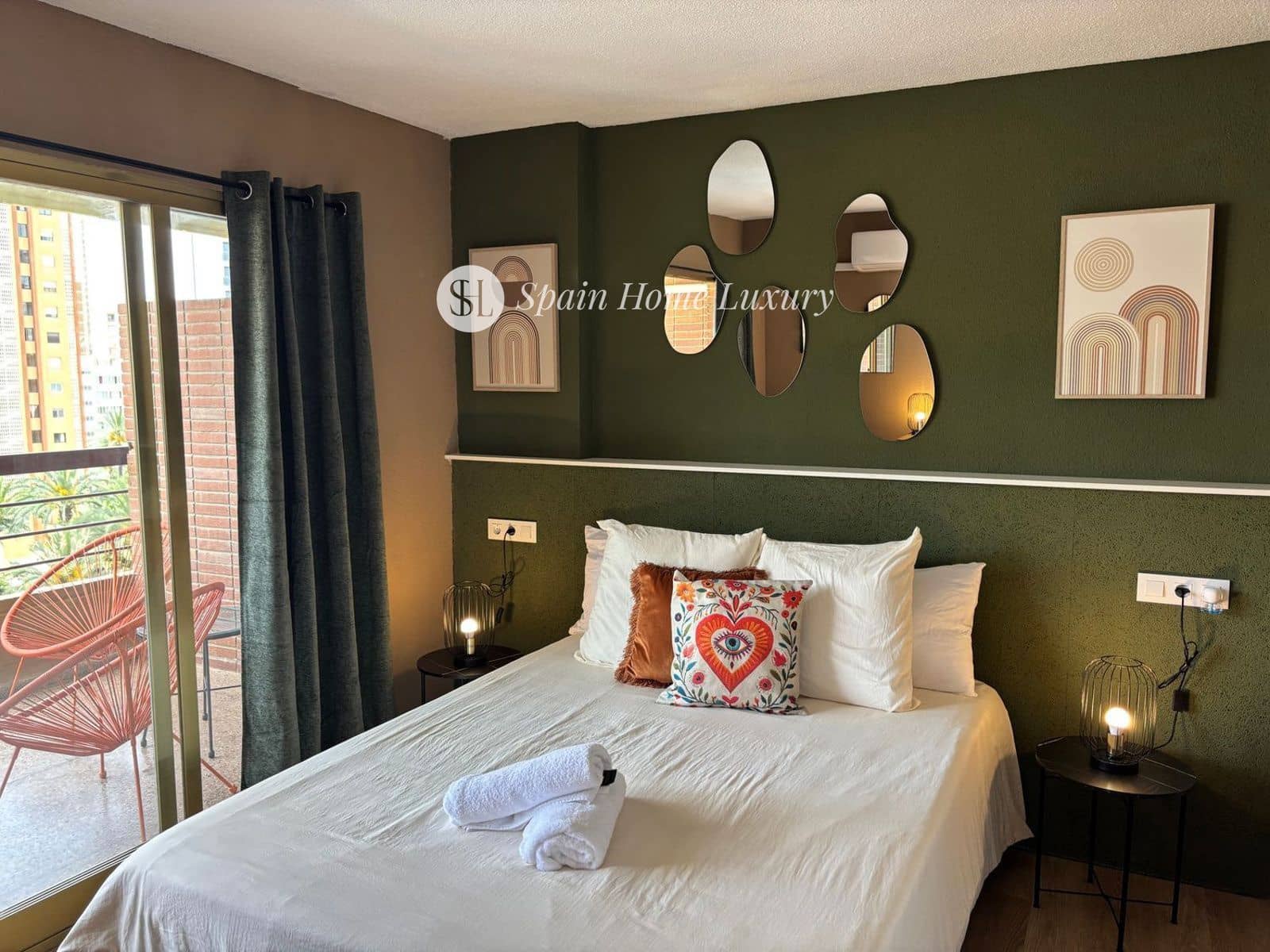 Flat for sale in Benidorm with pool - € 190,000 (Ref: 9035591)