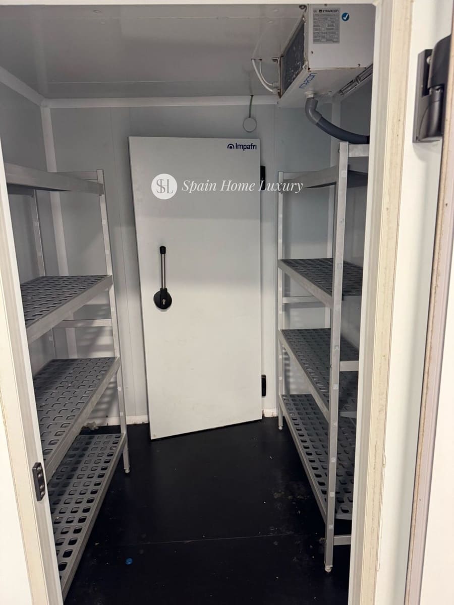 Kaupallinen vuokrattavana paikassa Javea / Xabia - 10 000 € (Ref: 9041344)