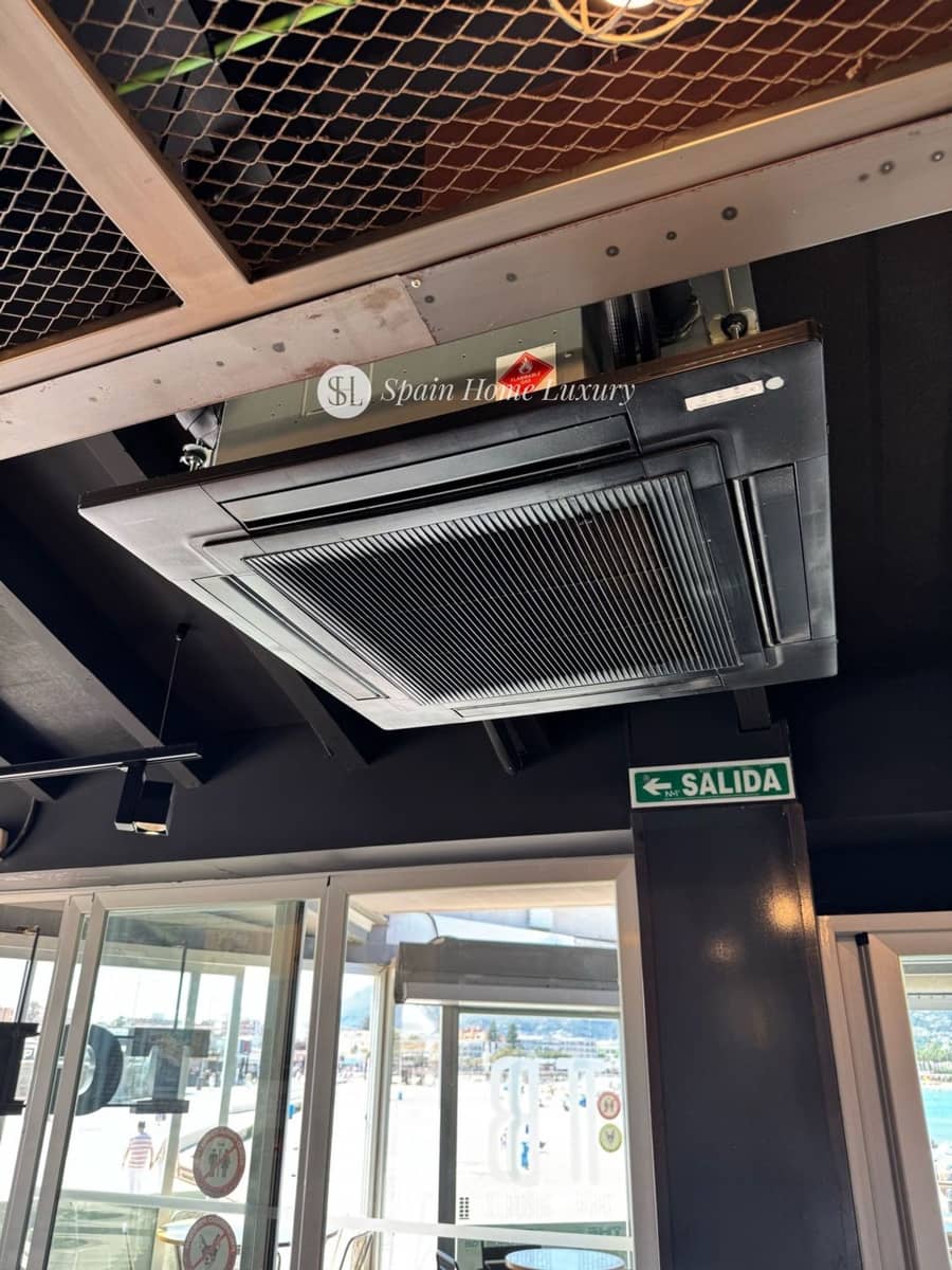 Kaupallinen vuokrattavana paikassa Javea / Xabia - 10 000 € (Ref: 9041344)