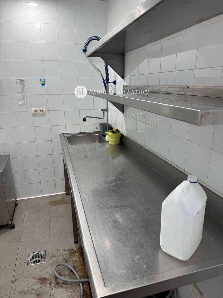 Kaupallinen vuokrattavana paikassa Javea / Xabia - 10 000 € (Ref: 9041344)