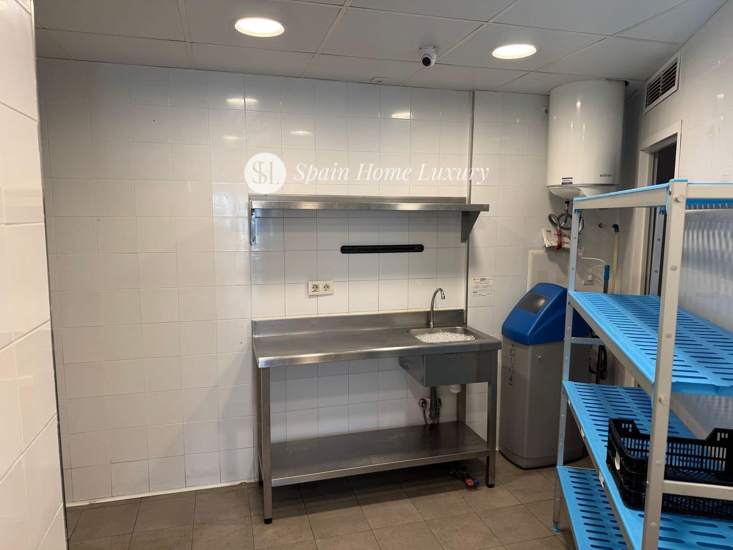 Kaupallinen vuokrattavana paikassa Javea / Xabia - 10 000 € (Ref: 9041344)