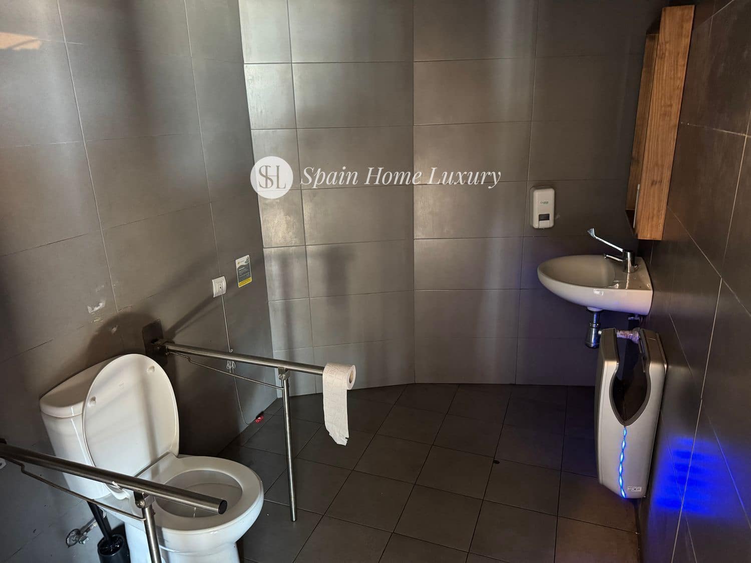 Kaupallinen vuokrattavana paikassa Javea / Xabia - 10 000 € (Ref: 9041344)