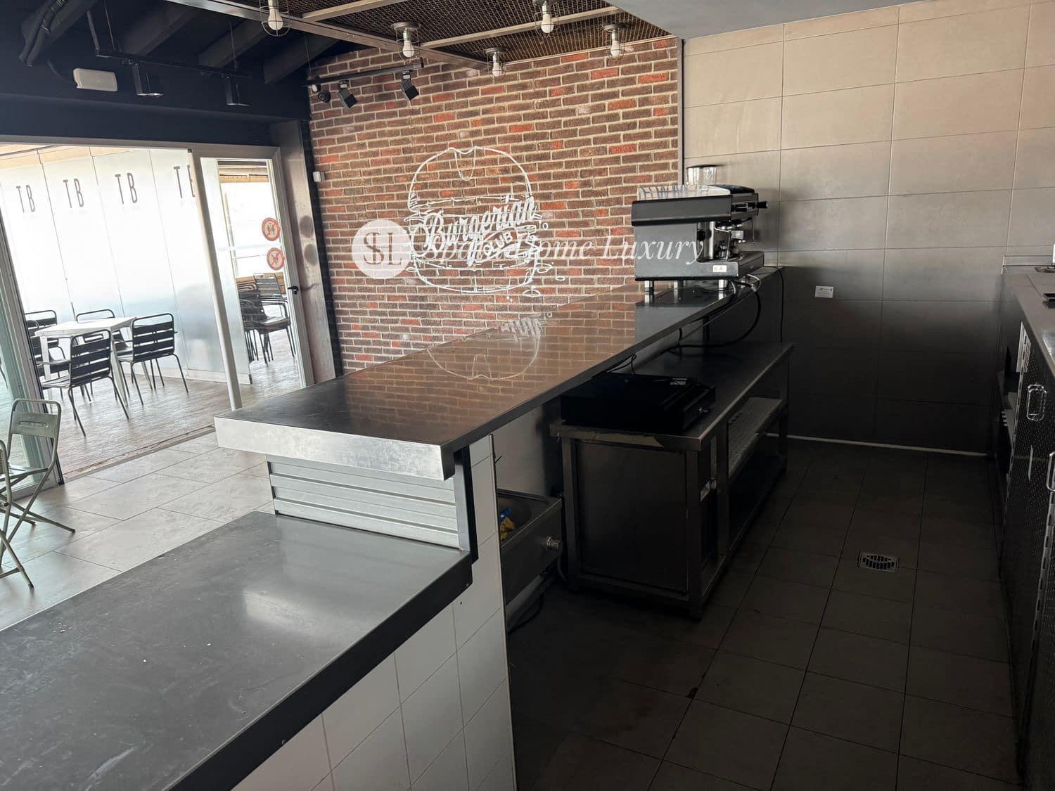 Kaupallinen vuokrattavana paikassa Javea / Xabia - 10 000 € (Ref: 9041344)