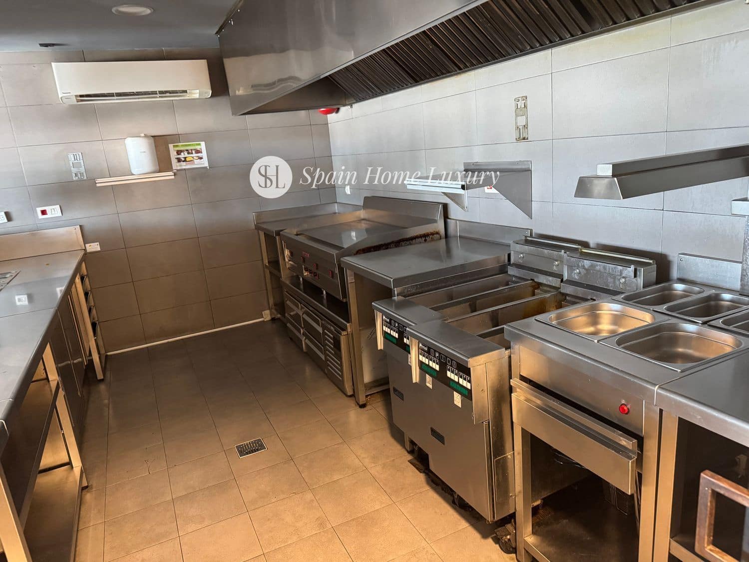 Kaupallinen vuokrattavana paikassa Javea / Xabia - 10 000 € (Ref: 9041344)