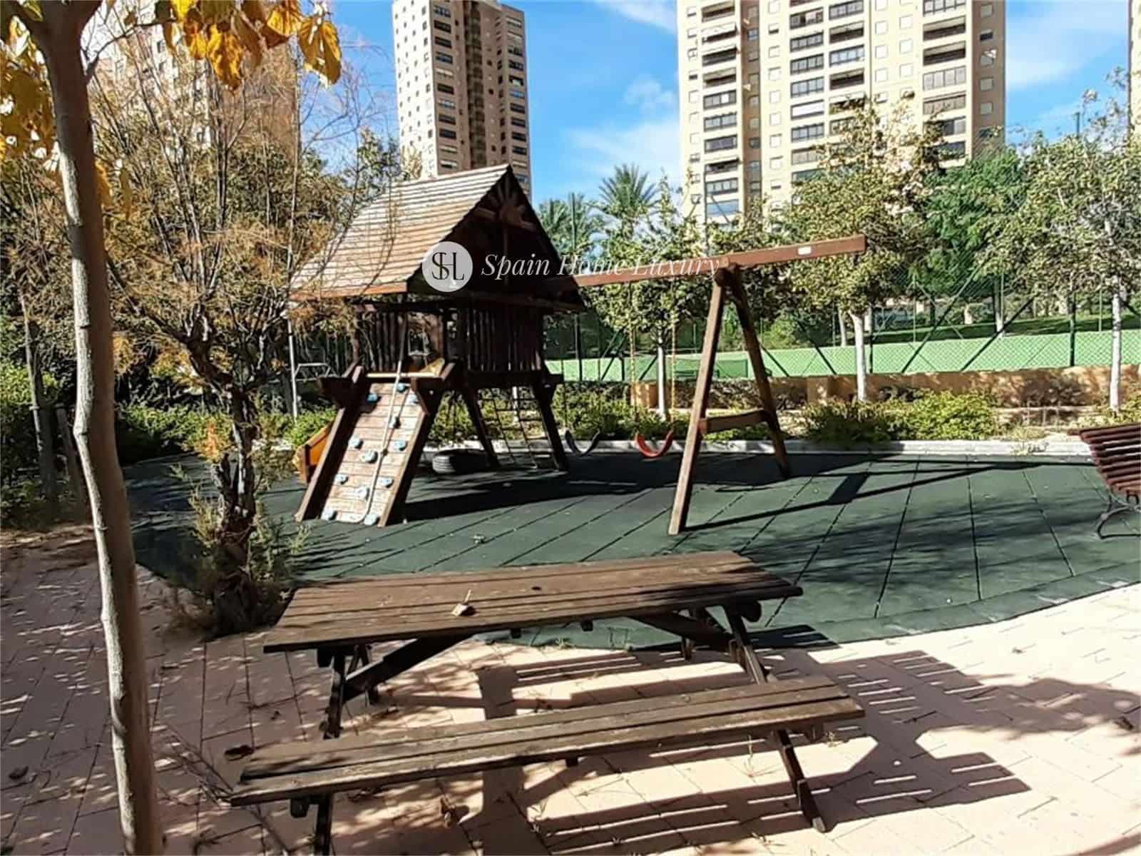 3 chambre Appartement à vendre à Benidorm avec piscine garage - 600 000 € (Ref: 9041584)