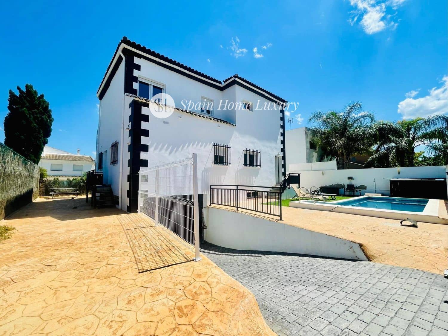6 soveværelse Villa til salg i L'Eliana med swimmingpool garage - € 480.000 (Ref: 9041814)