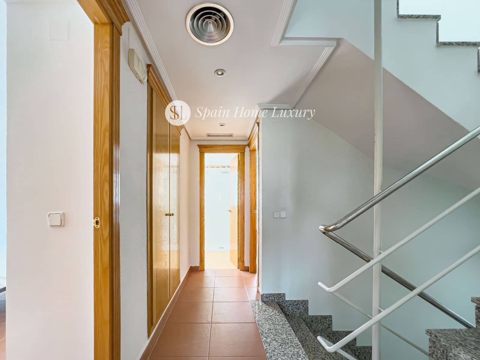 5 soverom Villa til salgs i Betera med svømmebasseng garasje - € 559 000 (Ref: 9047084)