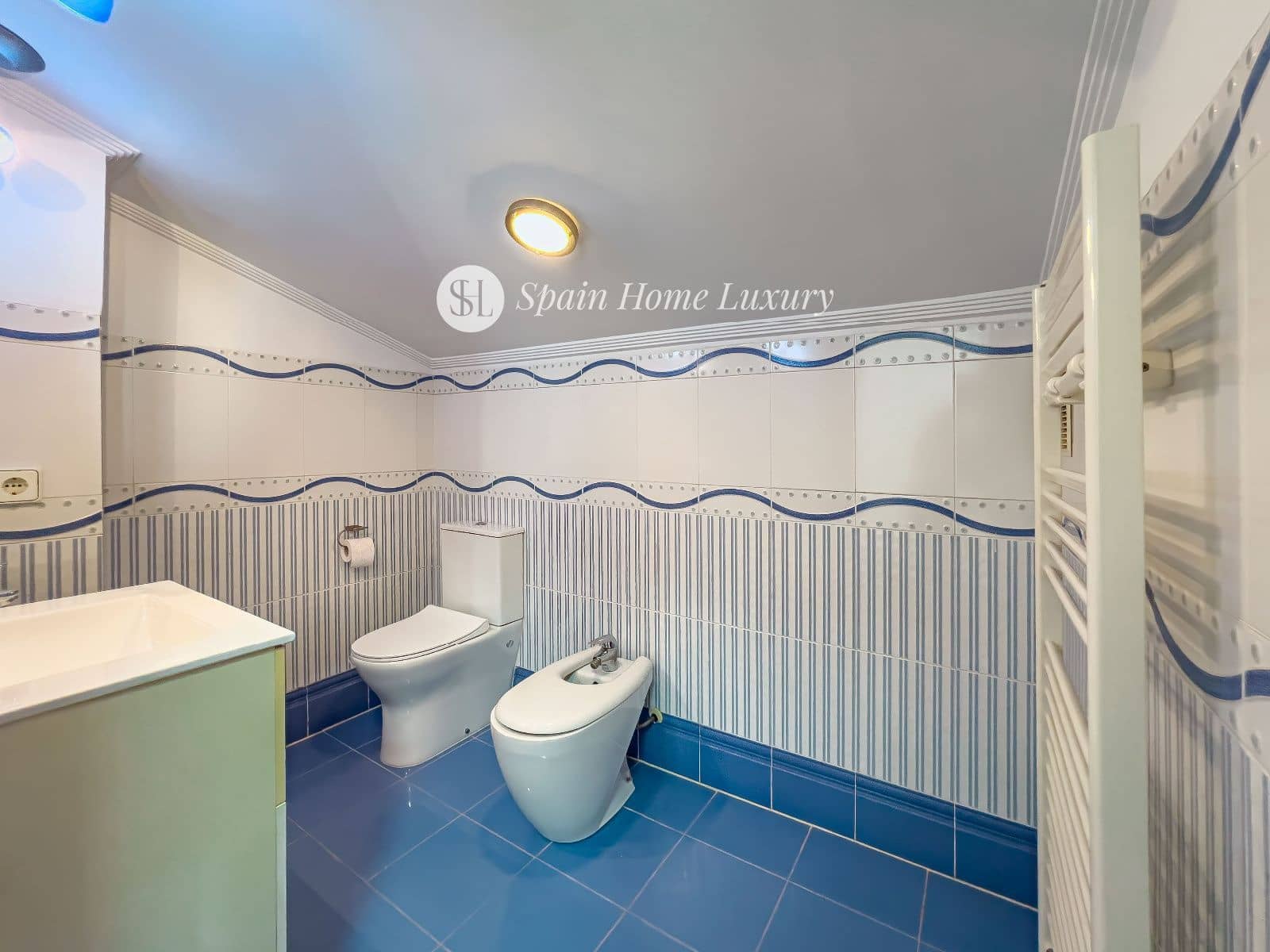 5 soverom Villa til salgs i Betera med svømmebasseng garasje - € 559 000 (Ref: 9047084)