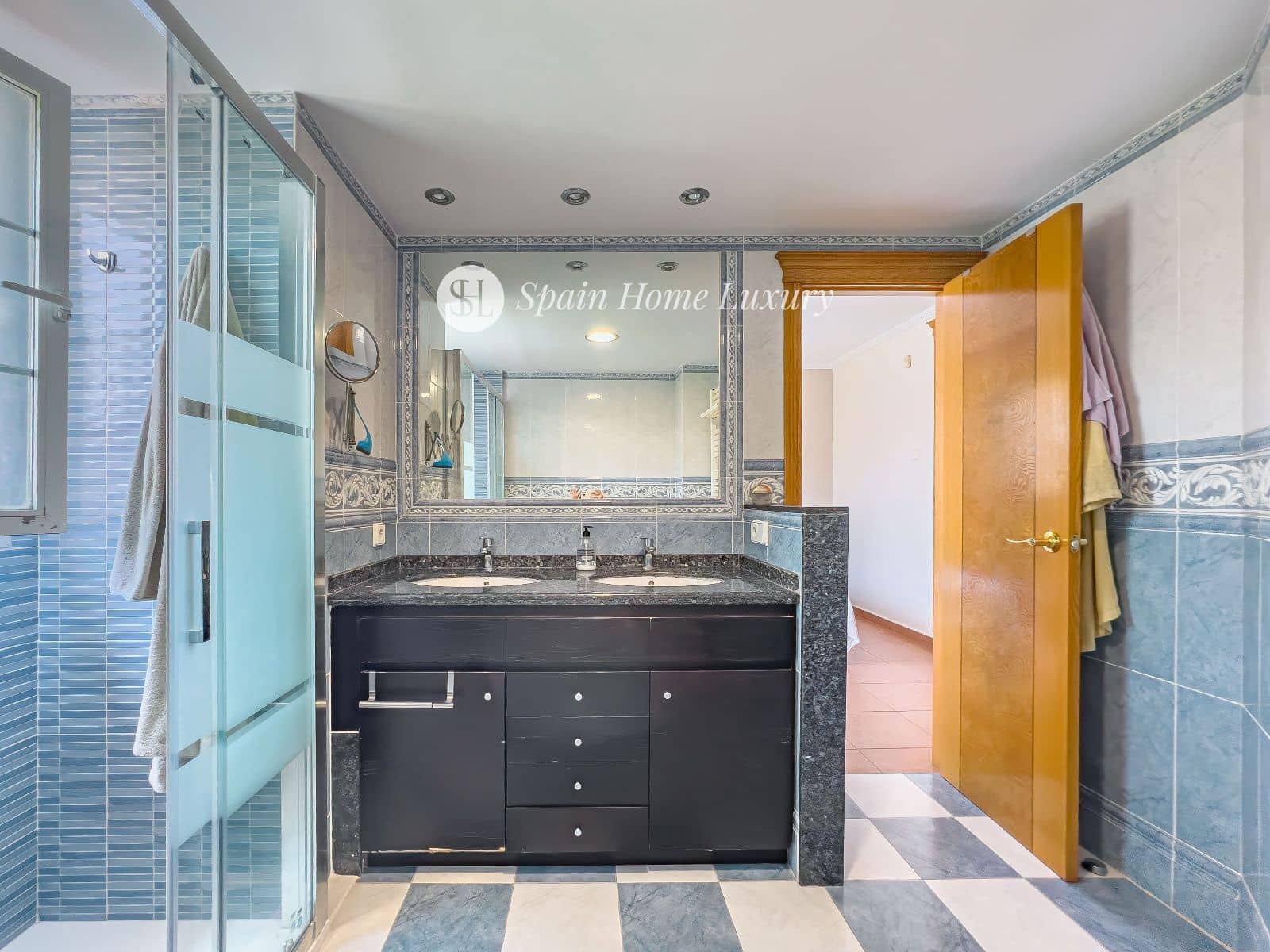 5 soverom Villa til salgs i Betera med svømmebasseng garasje - € 559 000 (Ref: 9047084)