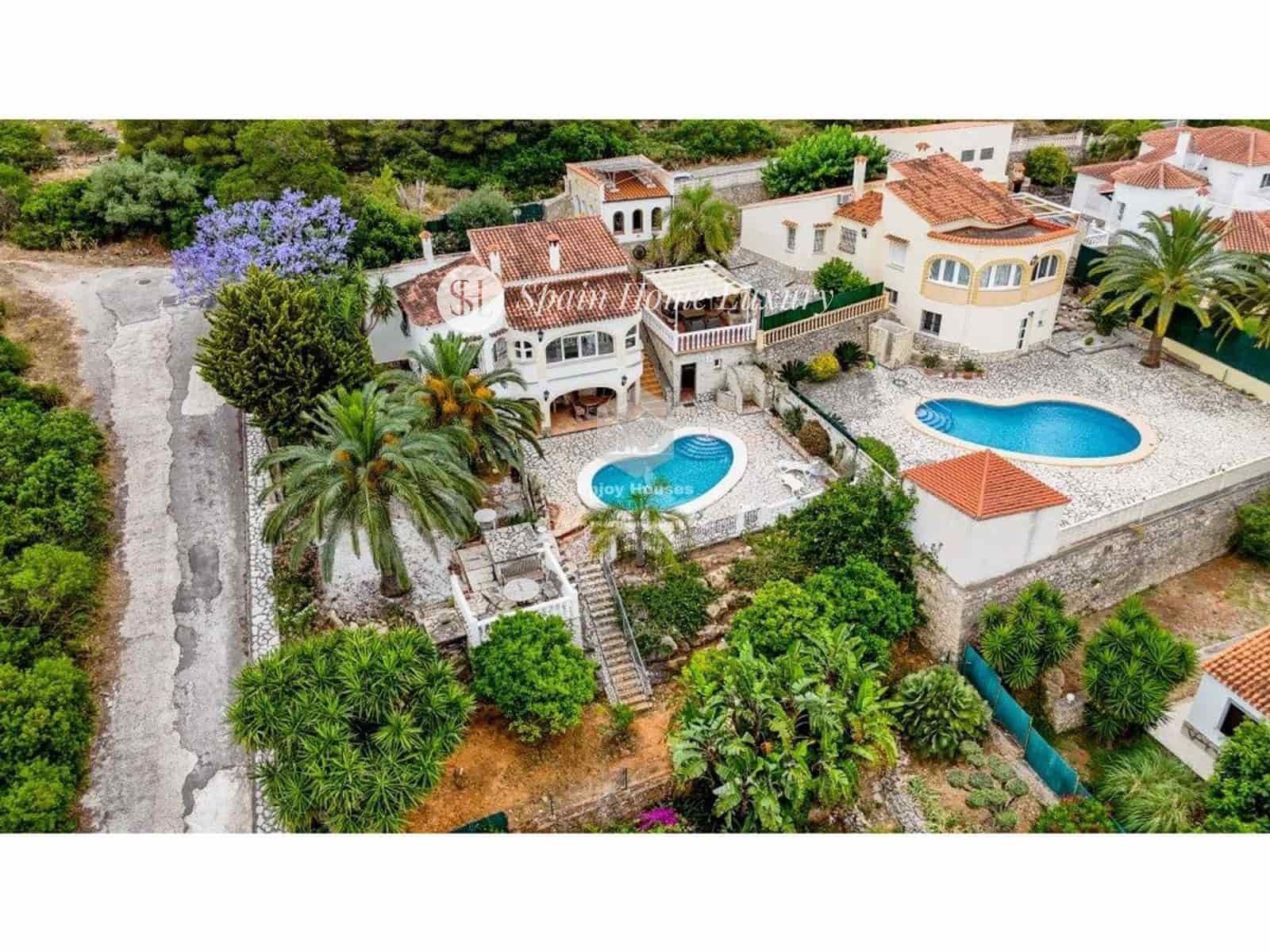 4 sovrum Villa till salu i Denia med pool garage - 595 000 € (Ref: 9053680)