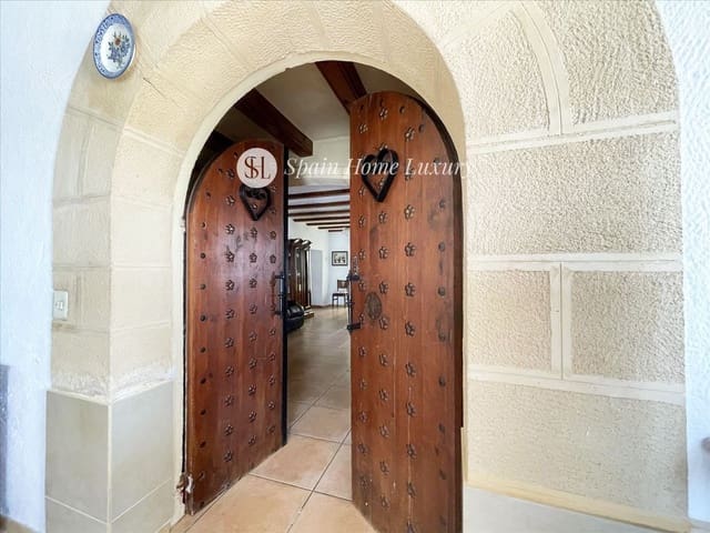 4 quarto Moradia para venda em Benissa com piscina garagem - 589 000 € (Ref: 9060182)