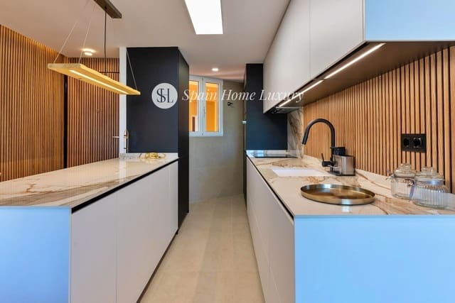 2 soverom Leilighet til salgs i Puerto, Calpe / Calp med garasje - € 360 000 (Ref: 9060742)