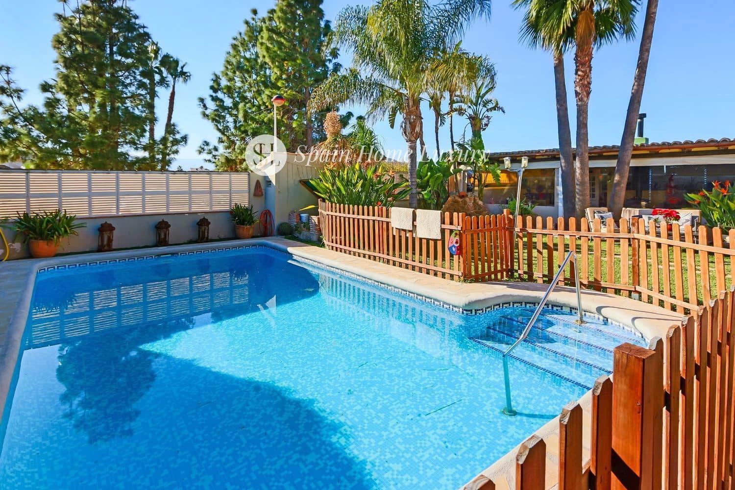 5 bedroom Villa for sale in Els Poblets with pool garage - € 690,000 (Ref: 9060766)