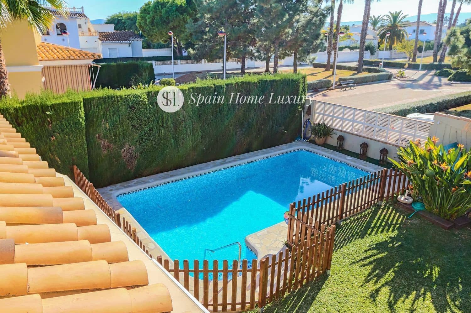 5 bedroom Villa for sale in Els Poblets with pool garage - € 690,000 (Ref: 9060766)