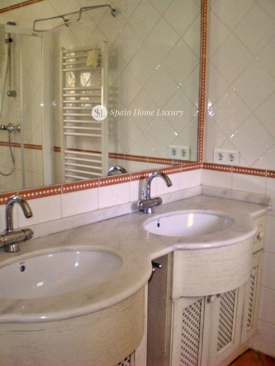 4 sypialnia Willa na sprzedaż w Moraira z basenem garażem - 965 000 € (Ref: 9075973)