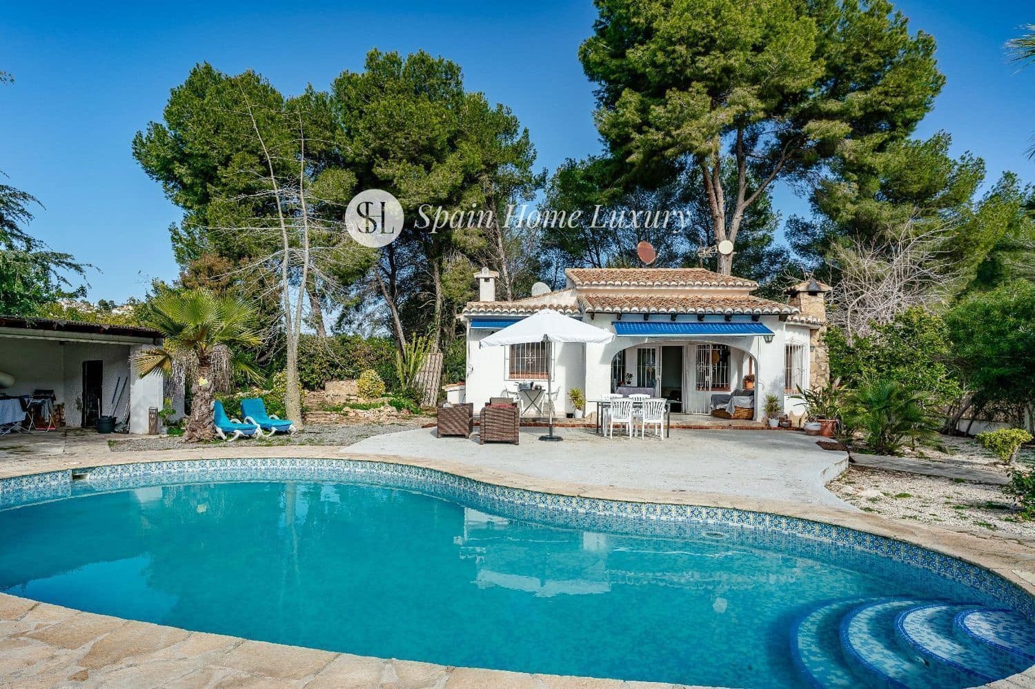 2 soverom Villa til salgs i Moraira med svømmebasseng garasje - € 550 000 (Ref: 9075997)