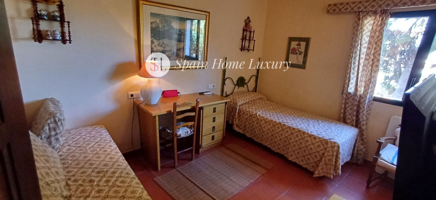 Chalet de 6 habitaciones en San Juan de Alicante / Sant Joan d'Alacant en venta con piscina garaje - 850.000 € (Ref: 9080740)