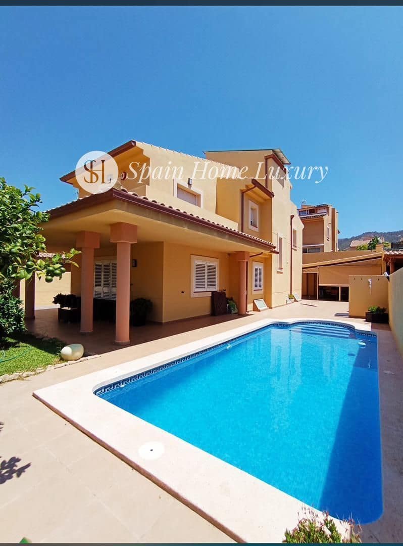 Villa til salg i Benidorm - € 750.000 (Ref: 9100476)