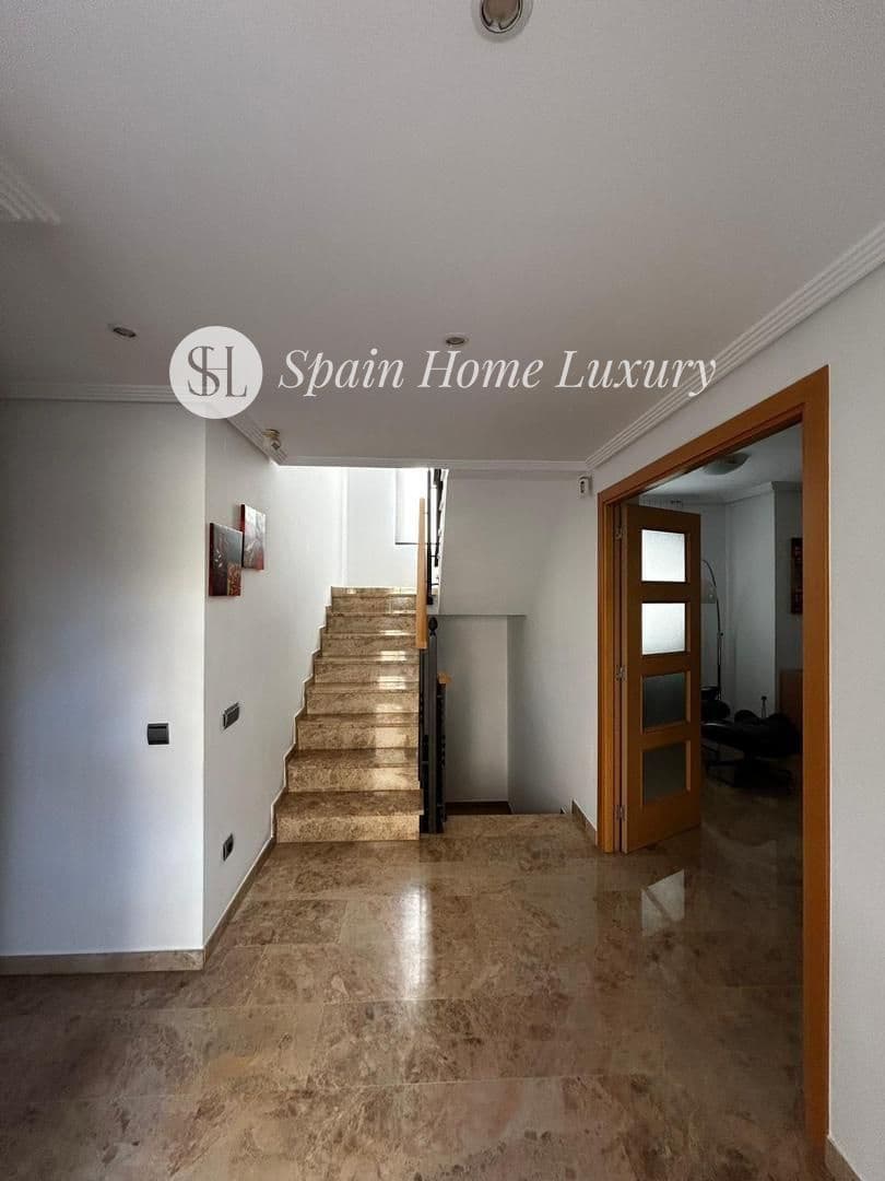 Villa til salg i Benidorm - € 750.000 (Ref: 9100476)