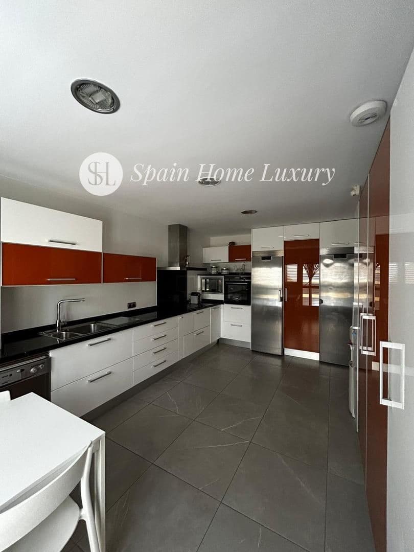 Villa til salg i Benidorm - € 750.000 (Ref: 9100476)