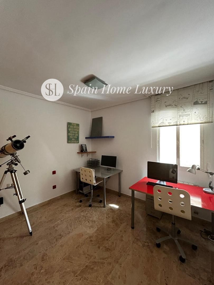 Villa til salg i Benidorm - € 750.000 (Ref: 9100476)