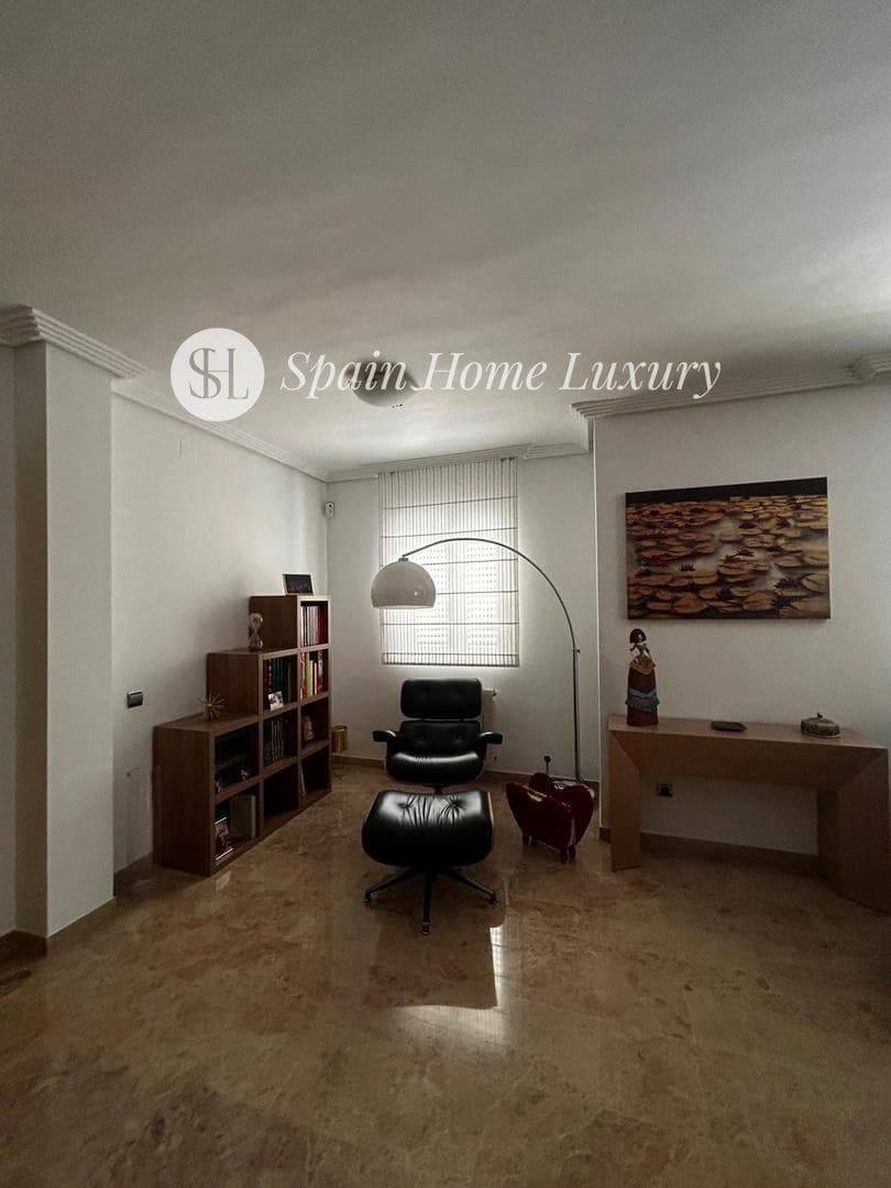 Villa til salg i Benidorm - € 750.000 (Ref: 9100476)