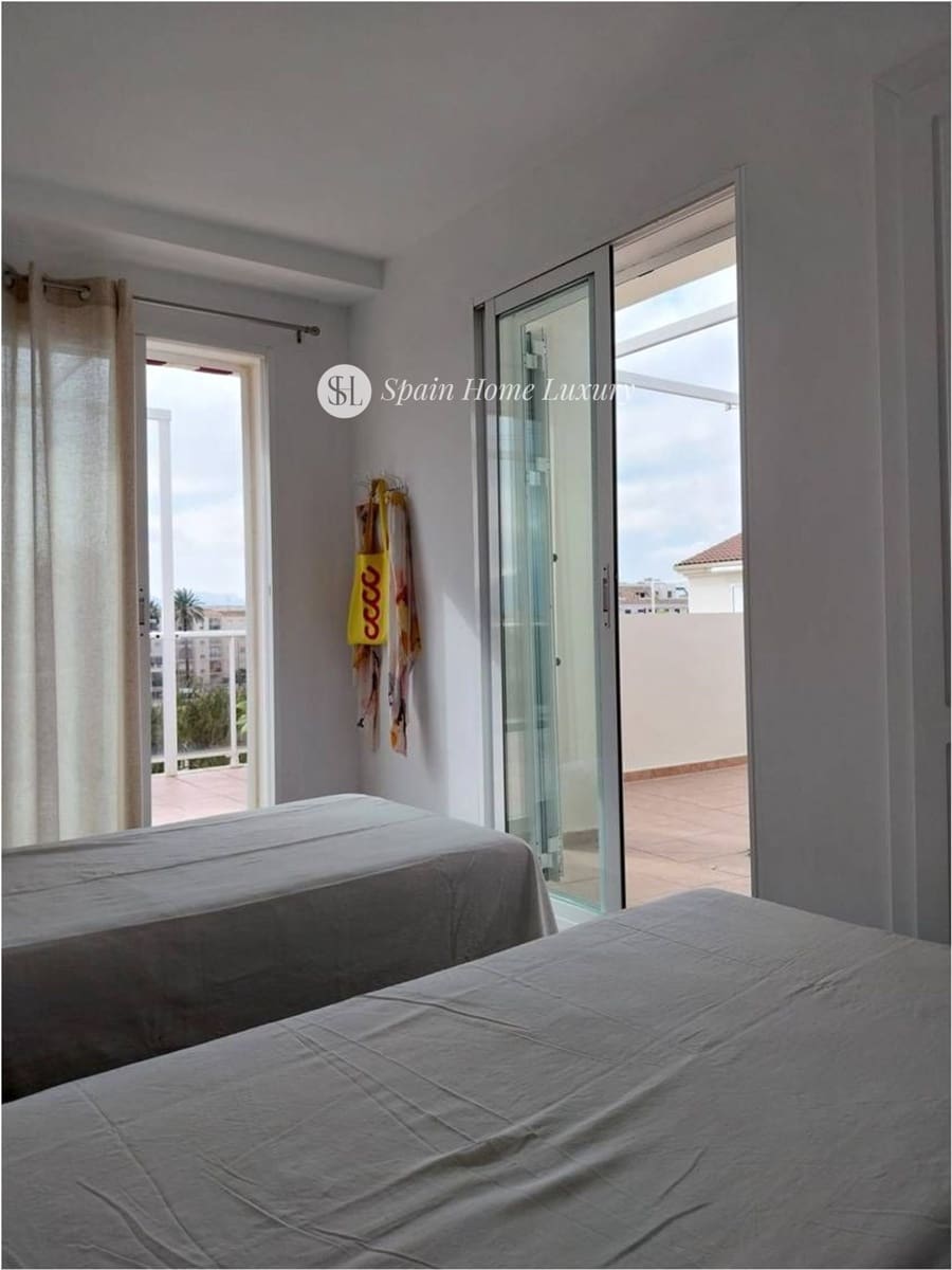 3 makuuhuone Kattohuoneisto myytävänä paikassa Denia mukana uima-altaan 
autotalli - 469 000 € (Ref: 9105823)