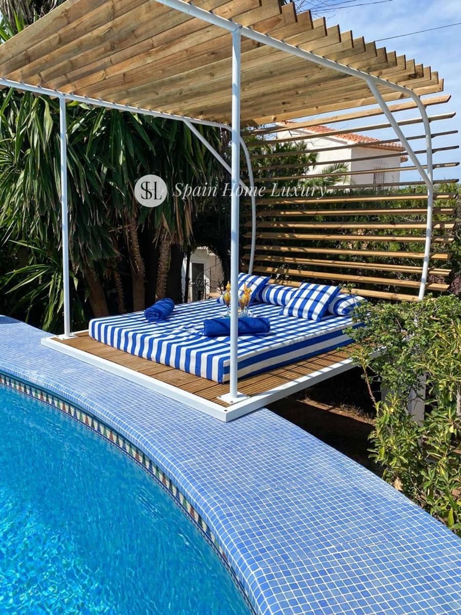 4 soverom Villa til salgs i Denia med svømmebasseng garasje - € 779 000 (Ref: 9105928)