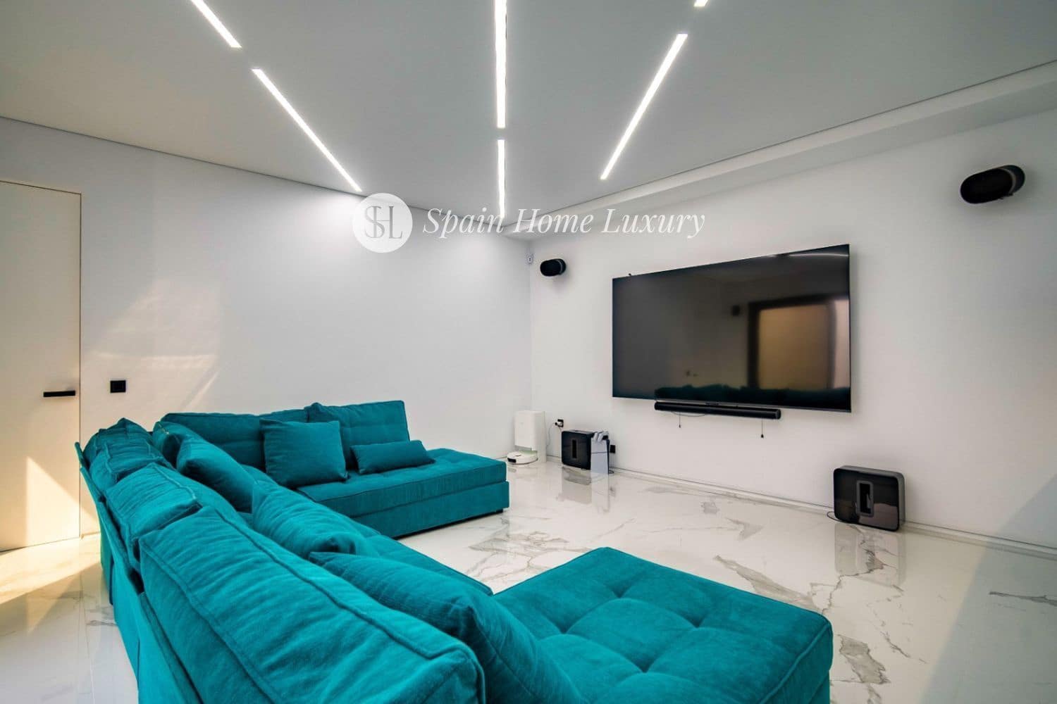 4 soveværelse Villa til salg i Benidorm med swimmingpool garage - € 2.500.000 (Ref: 9107196)