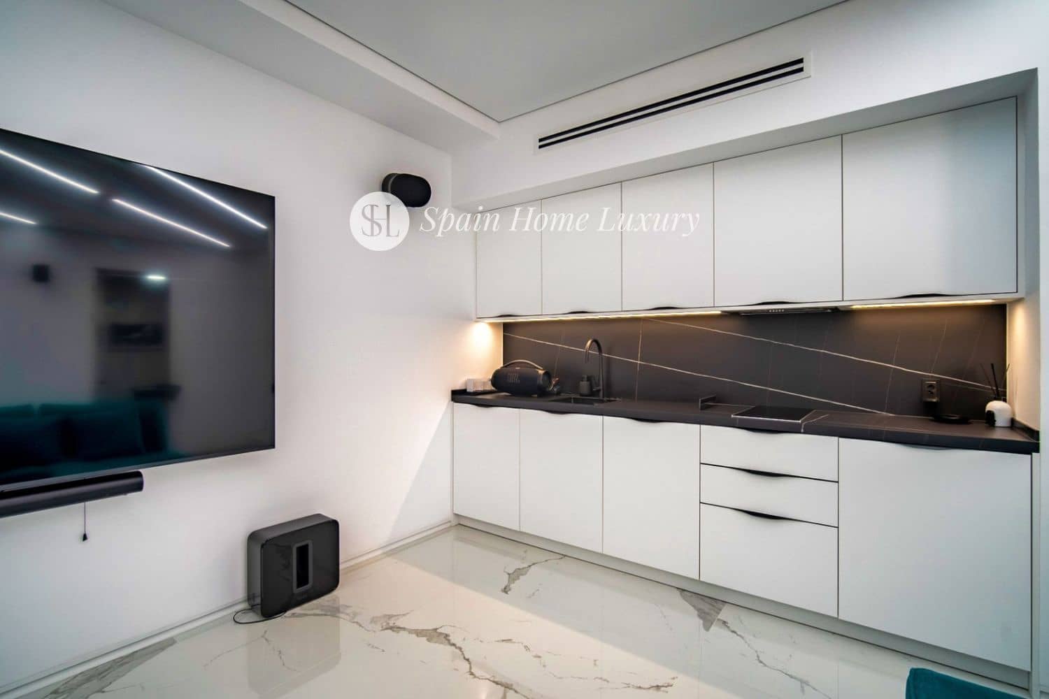 4 soveværelse Villa til salg i Benidorm med swimmingpool garage - € 2.500.000 (Ref: 9107196)