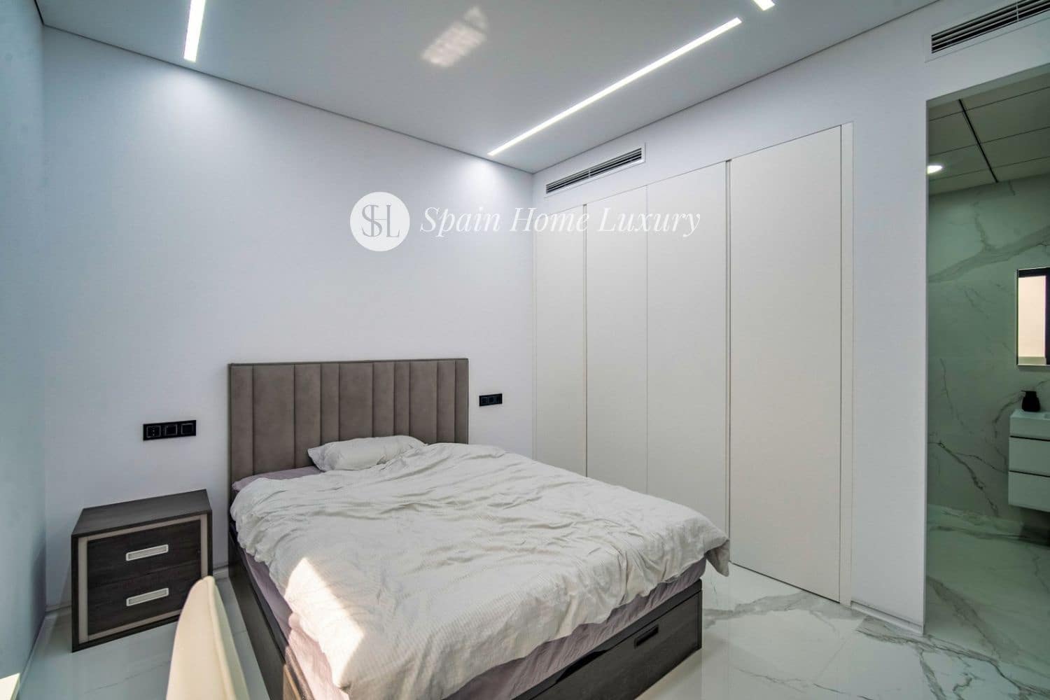 4 soveværelse Villa til salg i Benidorm med swimmingpool garage - € 2.500.000 (Ref: 9107196)