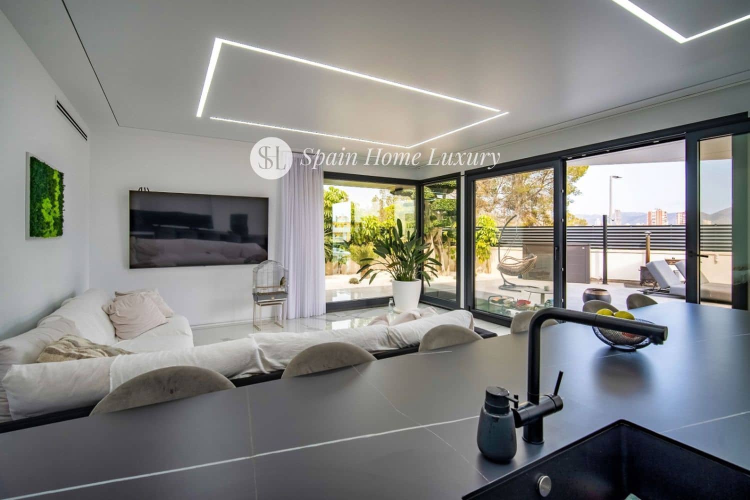 4 soveværelse Villa til salg i Benidorm med swimmingpool garage - € 2.500.000 (Ref: 9107196)