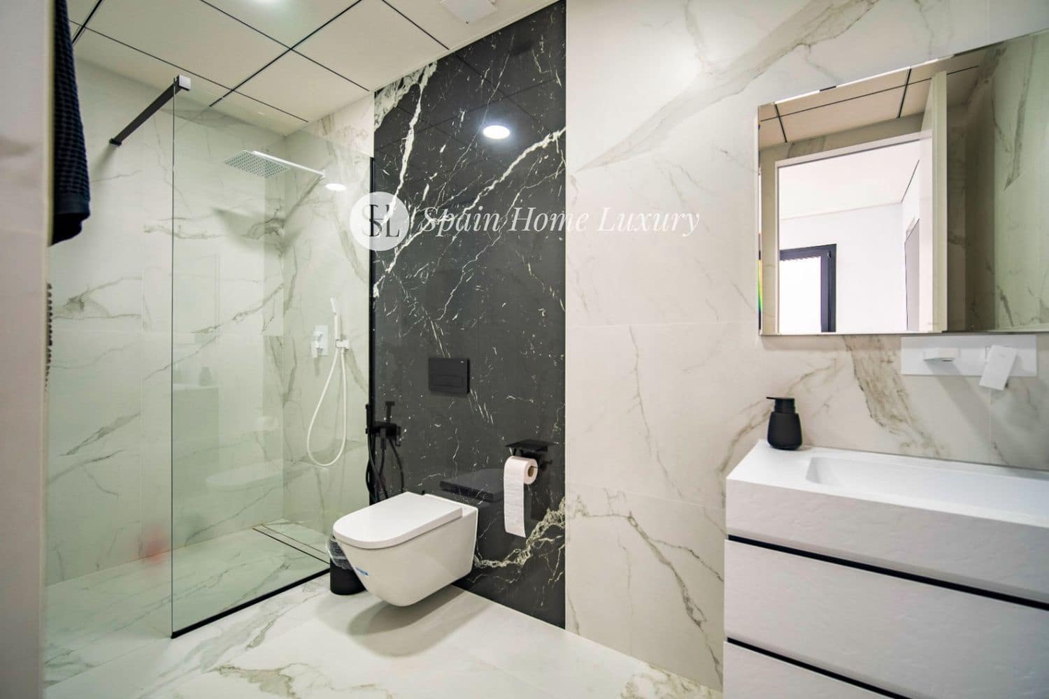 4 soveværelse Villa til salg i Benidorm med swimmingpool garage - € 2.500.000 (Ref: 9107196)