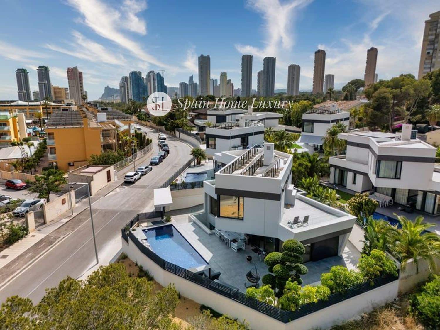 4 soveværelse Villa til salg i Benidorm med swimmingpool garage - € 2.500.000 (Ref: 9107196)