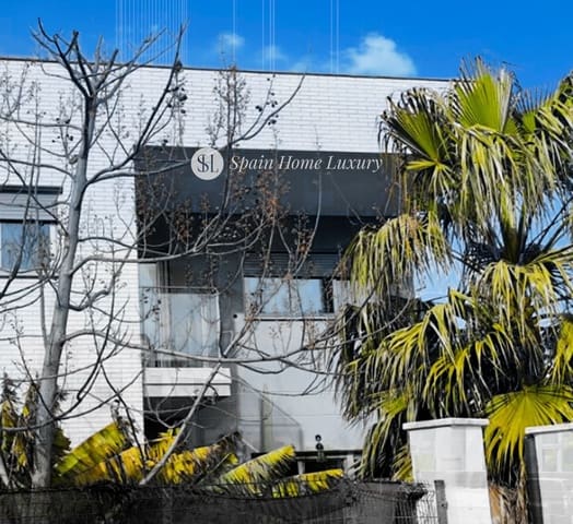 4 soveværelse Villa til salg i Montserrat med swimmingpool garage - € 350.000 (Ref: 9109861)