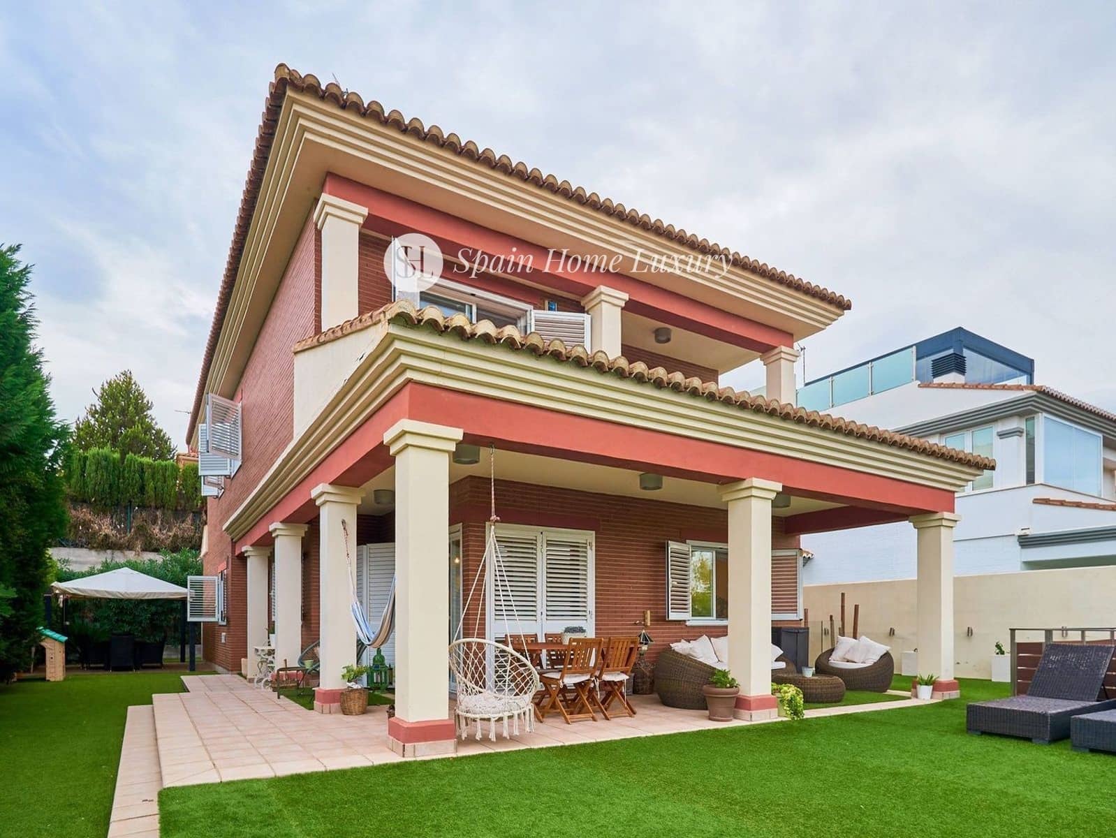 5 soverom Villa til salgs i Betera med svømmebasseng garasje - € 700 000 (Ref: 9113676)