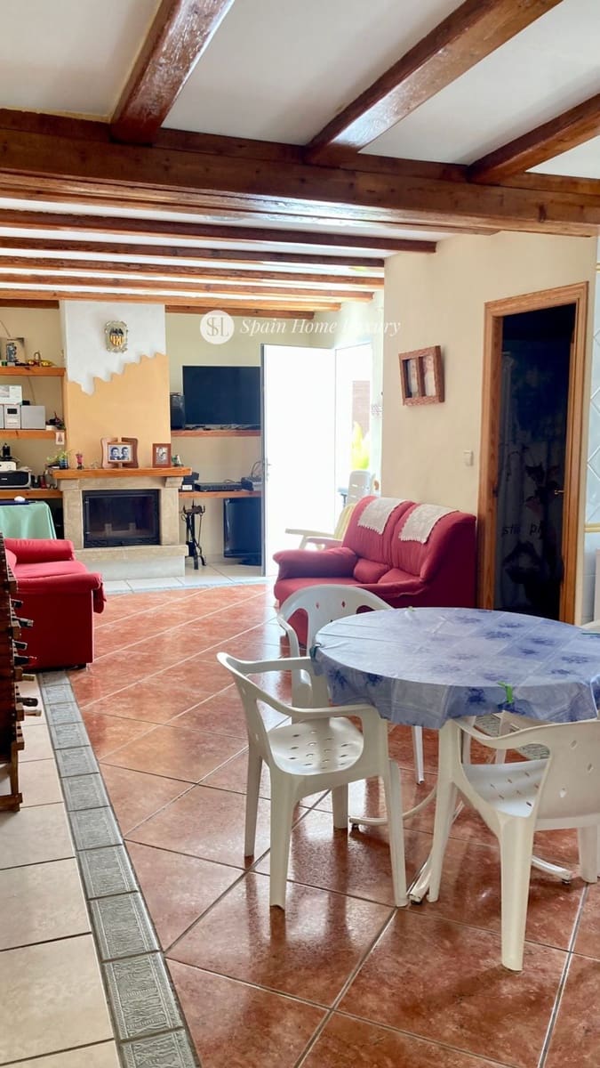 6 chambre Villa/Maison à vendre à Oliva avec garage - 500 000 € (Ref: 9117298)