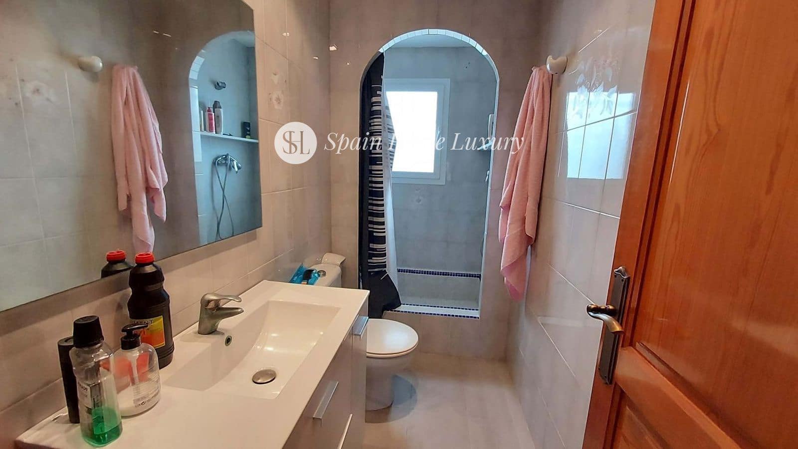 6 chambre Villa/Maison à vendre à Oliva avec garage - 500 000 € (Ref: 9117298)