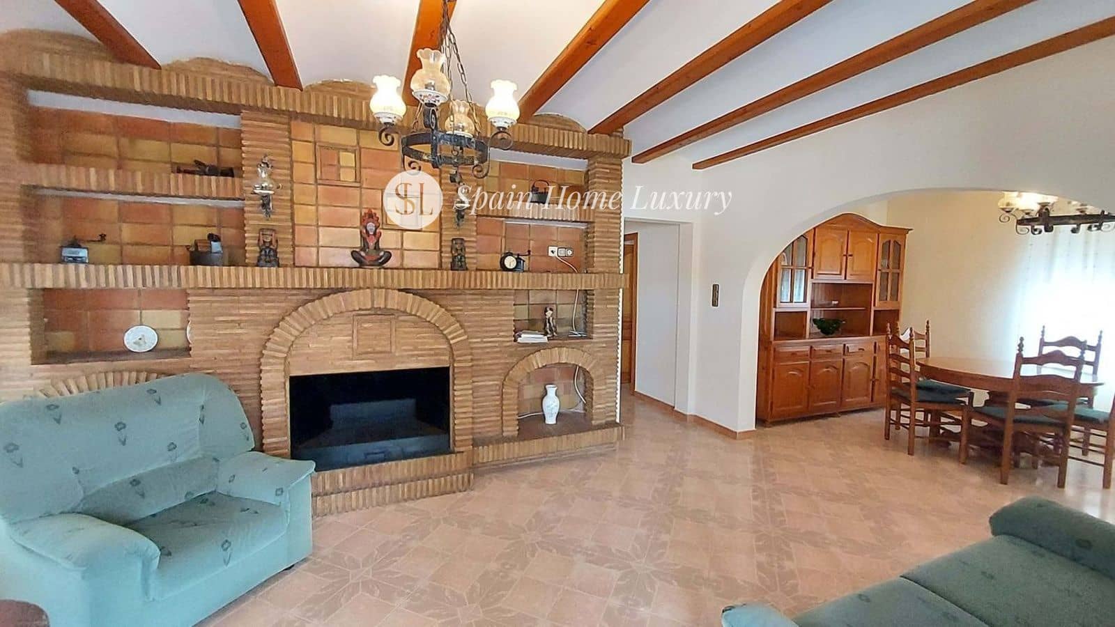 6 chambre Villa/Maison à vendre à Oliva avec garage - 500 000 € (Ref: 9117298)