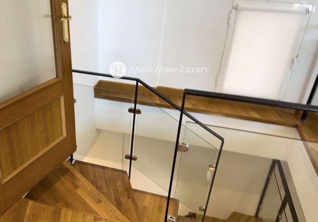 3 quarto Apartamento para venda em Alicante cidade com garagem - 398 000 € (Ref: 9126254)