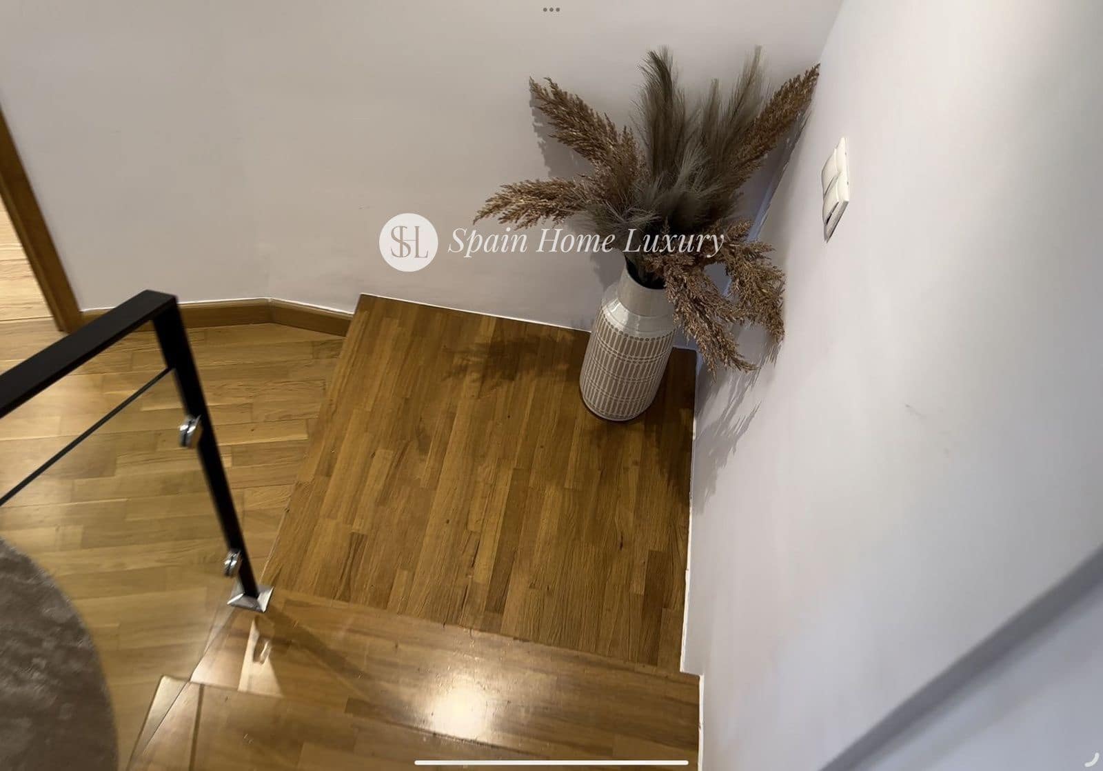 3 bedroom Flat for sale in Alicante / Alacant city with garage - € 398,000 (Ref: 9126254)