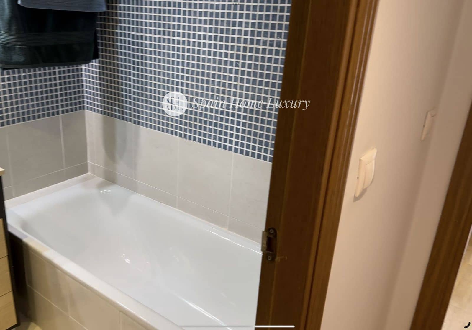 3 bedroom Flat for sale in Alicante / Alacant city with garage - € 398,000 (Ref: 9126254)