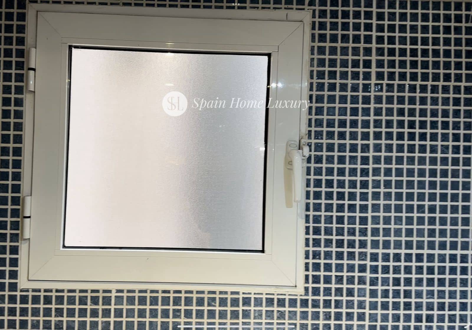 3 bedroom Flat for sale in Alicante / Alacant city with garage - € 398,000 (Ref: 9126254)